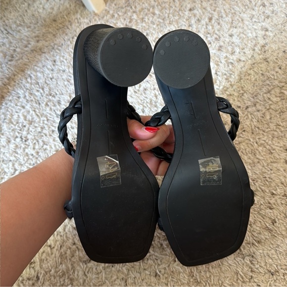 NWOT DOLCE VITA BRAIDED HEELS - Picture 4 of 8